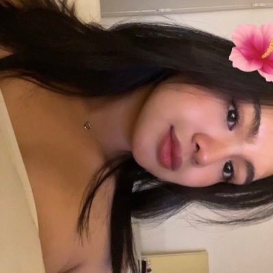 rsbernadett's profile picture. 