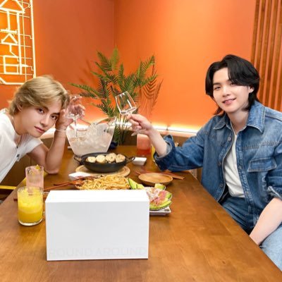 BTS大好き大人ARMY💜 テギよりのallペン🐻🐱JIN.J-HOPE.JIMINと握手済🤝 ペンミ横アリ/千葉🗝️ 東京ドーム/名古屋/エコパ参戦‼️ SYS FINAL (音漏れ) 、釜山コン参戦❣️韓国ドラマも大好き(二十五二十一、賢い医師生活とごめん愛してる最高のドラマ)セブチも好き💎ミーニー💎