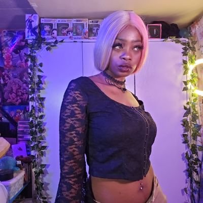 Imma keep spreading love while y'all keep spreading hate | #AuDHD #BPD | Gamer•Cosplayer• Streamer | 💌 PirateHempressENT@gmail.com |