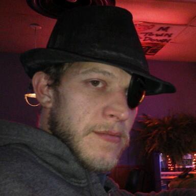 zekehamilton's profile picture. wannabe good picture taker