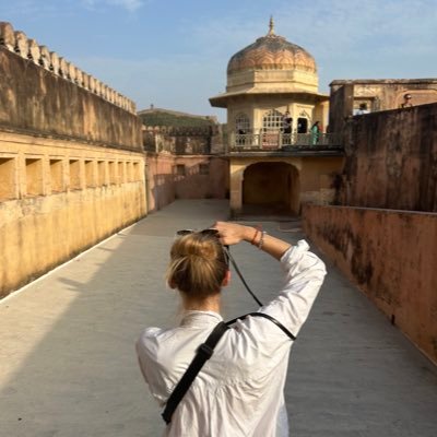 IsabellaHAllen's profile picture. 