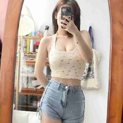qYY0dhd4Mw2cHY0's profile picture. Çok dar olduğum için xs ya da s beden yarrakları seviyorum
