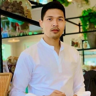 ma_mabaka's profile picture. Keci2 anak kera
Besa siki ibu kera
Besa lagi bapa kera
.. Kira2 kera belako ..