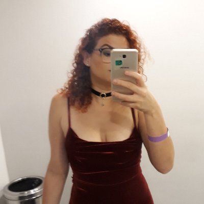 CansadaGostosa's profile picture. Um pouco de salada e um pouco de droga
