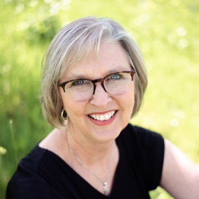 bookbarbie's profile picture. Christ follower, Librarian, Thrifter, Golden Retriever lover