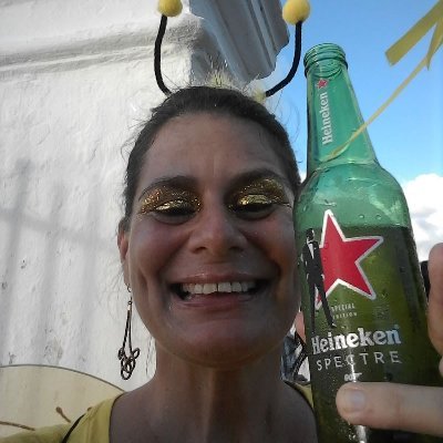 lucianasarno's profile picture. Gestora Ambiental, Educadora Social. Aqui tem política, sáficos assuntos, cinema/séries que gosto. Petista e Secretária de Movimentos Sociais DM Ibicoara/BA.