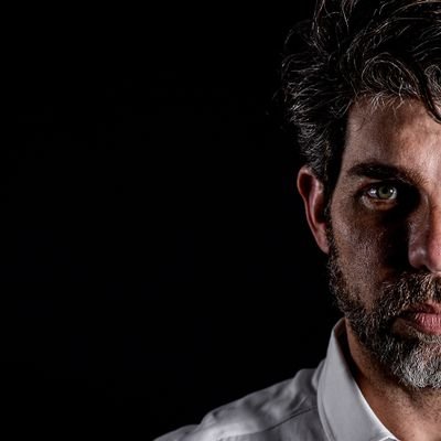 Warov__'s profile picture. 