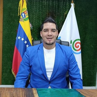 Jesusmendez71's profile picture. Politólogo con la tarea de formar y educar para preservar la vida. Presidente de @fundambienteC y Director General de Formación en @MinecOficial