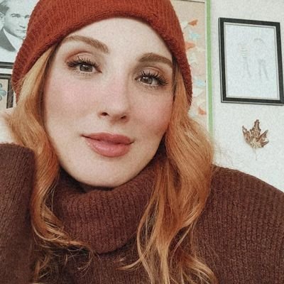 esrakaya55's profile picture. sana söz yine baharlar gelicek...