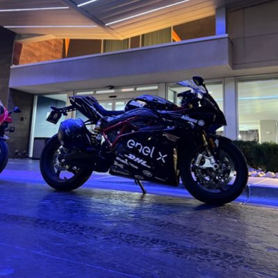 trons_twowheels Profile Picture