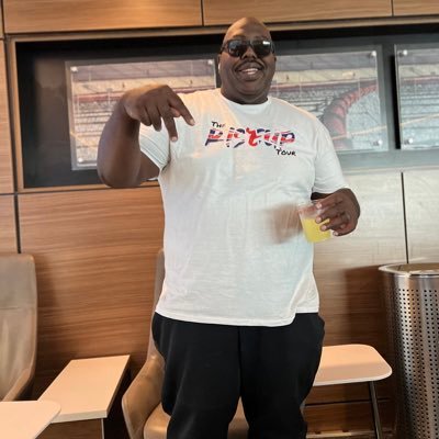 Sports YouTuber and Die Hard Atlanta Falcons! Georgia State University Alum!Former Football Coach. Come check us out on YouTube! The RiseUP Tour Admin!!