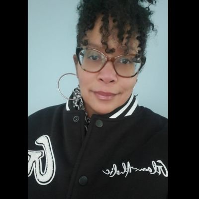 Mis_Con_Strued's profile picture. Your favorite weirdo and #HipHopJunkie #Detroit 
 IG: @mis_con_strued