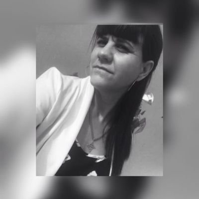 Lore Maluendes. Profe de Química. Mama de Agus, Valen y Cata.