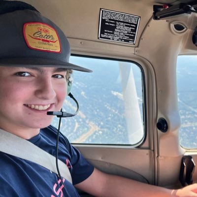 Mattfliesplanes's profile picture. ✈️ -Student pilot | 🎇 Graphic designer  |🎥-Videographer | 🚵‍♂️ MTB/BMX