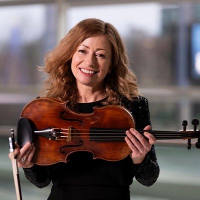 Viola player @ BBC Philharmonic, 🇮🇪 Music Psychology MA, Accredited Coach, Broadcasting. Passionate about the arts and all that inspires us. Views all my own.