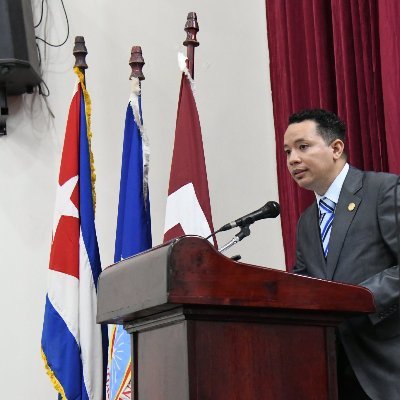 Profesor Titular de Derecho Civil y Derecho Notarial. Decano de la Facultad de Derecho de la @UOCuba. Notario.