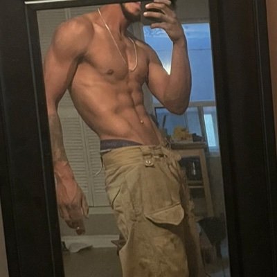 content creator in Toronto 🇨🇦 OF: JordanBizzo DMS OPEN | size 12 feet 🦶🏽| 9” BBC 🍆| CONTACTJORDANBIZZO@GMAIL.COM |https://t.co/rGf9CZuK1d