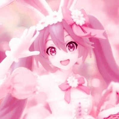 hatsunecutecute's profile picture. 