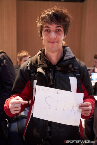 Rédacteur Starcraft II sur le site http://t.co/CYiUcwrYZ9, la référence française de l'actualité Esport.