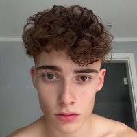 Sub boy (@subboyishere) 's Twitter Profile