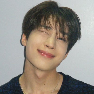 zzzeungwoo Profile Picture
