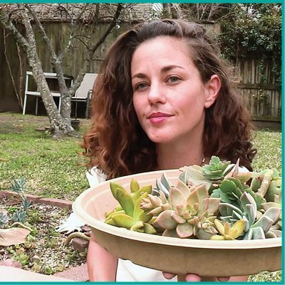 Hi! I'm Andrea Afra, author of 'The Succulent Manual: A guide to care and repair for all climates'
🕸 https://t.co/emGVvBHzjp 
#succulents #plants