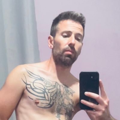 tío morboso por aquí (piercing rabo, tatuajes, arnés, ropa deportiva) #TeamPA #apadravya #princealbert #principealberto #harness #axilas #cockring #piercingdick