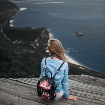 17_santhiya's profile picture. 