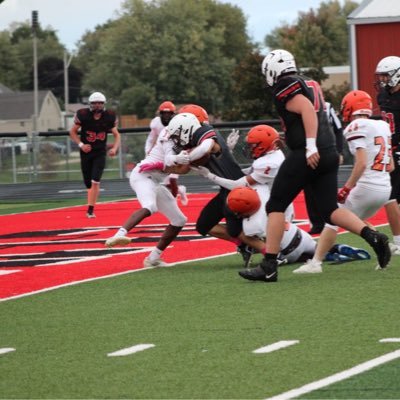 Western Dubuque, Iowa - C/O 2026 - RB/LB/ATH - 5’9” 185lbs - 265 Bench 405 Squat 225 Clean - 3.83/4.0 GPA - (563)-207-0030