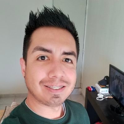 tono_diosdado's profile picture. Lagunero de nacimiento, chihuahuense de corazón. 33 años, podcaster, Estratega Digital y escribo artículos musicales. Hay formas para todo.