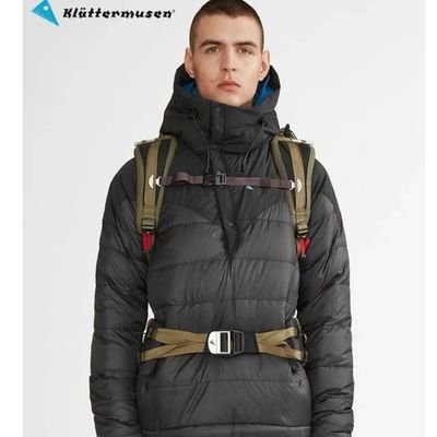 Main products are dust coat, down jacket, cotton-padded jacket, windbreaker,casual jacket, and women’s skirts,dress.
Eva Chen
Mobile:+86-18662344970