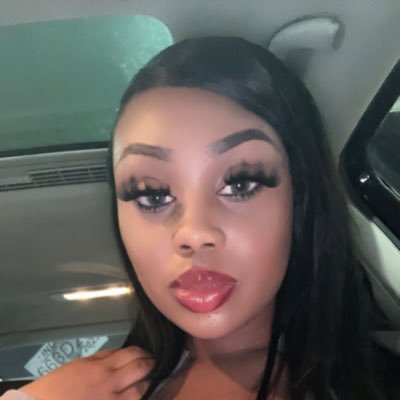 I’m a one of a kind ,nothing but positive vibes 🥰😌💁🏽♀️ Simple as that boo. Content creator, and fetish friendly. available for bookings for events.