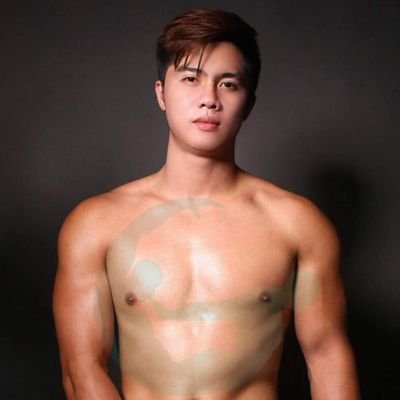 Hi mga boss baka may gustong mag pamassage sainyo Straight guy masseur nga po pala 29 years old 5'11 varsity player cp no.09368192522