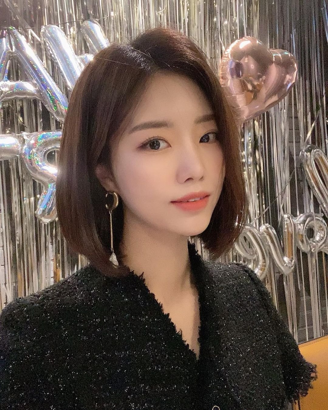 My name is Anna and I am 32 years old. Nice to meet you. I am from Taiwan and now I am in Seoul. I am a fashion designer    https://t.co/XI9AIGXMAZ