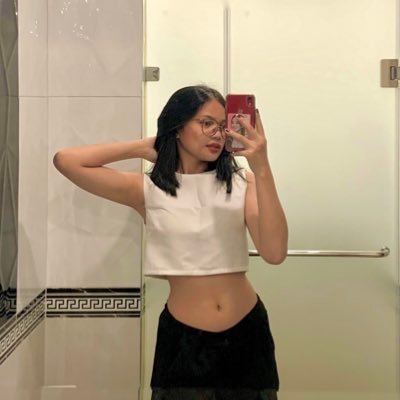 _paulinemejia's profile picture. humihinga