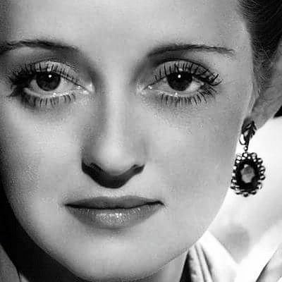 BetteDavis80718's profile picture. butterfly