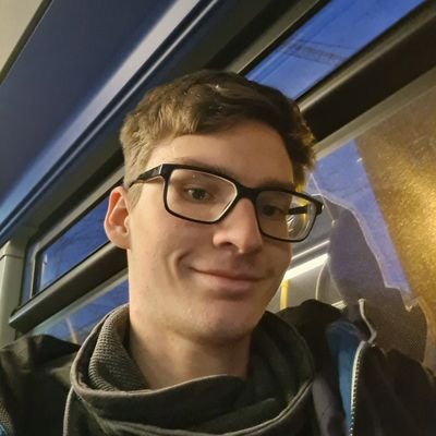 21yo || 🚄 bahnbegeistert || 🧑🏻💻 ITler || 🏳️🌈 gay as fuck || ♥️ @LetsBene_ ||🦆 Enten sind supa || schreibt mir! || 🦋 https://t.co/RJriv2eepX