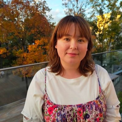 romashia53's profile picture. 沖縄でタレントしてたよ✌🏻スプラ&ペット垢→（@djumibudou）気まぐれな裏垢→(@white_looooo)