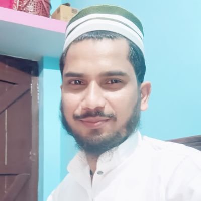 وہ نہیں میرا مگر اس سے محبت ہے تو ہے
یہ اگر رسم و رواجوں سے بغاوت ہے تو ہے
دوست بن کر دشمنوں سا اوستاتا ہےمجھے
پھر بھی اس ظالم پہ مرنااپی فطرت ہے تو ہے
