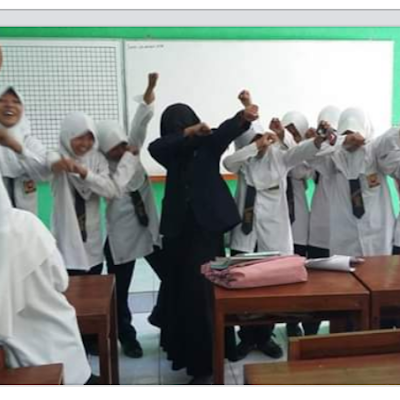 Nazveen2122's profile picture. 