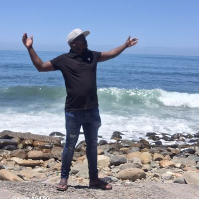 Bruno007Raphadu's profile picture. Take yourself serious before others can take you serious. alway avoid conflicts and be the bigger person and walk away. DON'T FORGET TO SMILE.