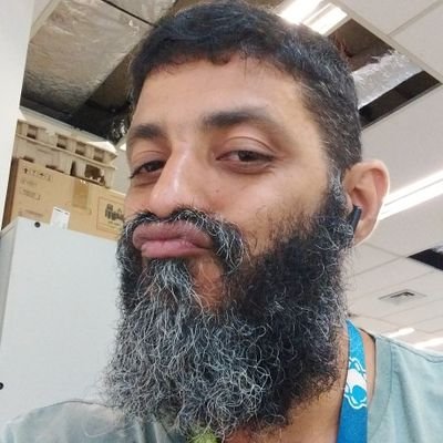 Tchunipe's profile picture. Primata bípede Homo sapiens, XY, insano, profano, quase matemático e agora engenheiro. Vc não vai gostar de mim...