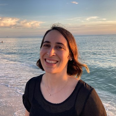 Postdoc studying evolutionary biology and ecology in marine invertebrates | genomics & bioinformatics | has a soft spot in her heart for comb jellies | 🇨🇺🇺🇸