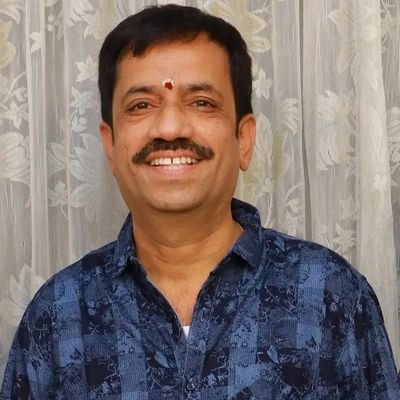 sravi25's profile picture. 