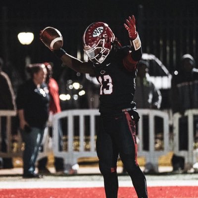 4 Star ⭐️ WR/ATH @ Woodward academy https://t.co/8oImfptjss ‘25