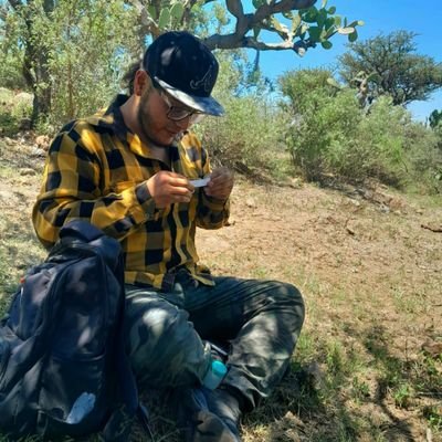 AlmazoAdrian's profile picture. 😎04:20👽❤