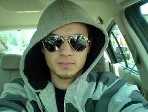 DjPeedro's profile picture. ℱoco, ℱorça &' ℱé... I devoured pleasures and I was starving, I drank illusions and I continued thirsty