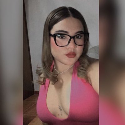 Itzela832's profile picture. 