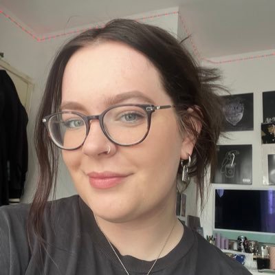 rousellcr's profile picture. 🌼🌼🌼🌼