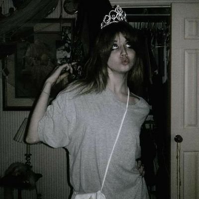 cwuttie_milk's profile picture. !★¡
ʚ♡ɞ if you go, I'll stay ʚ♡ɞ